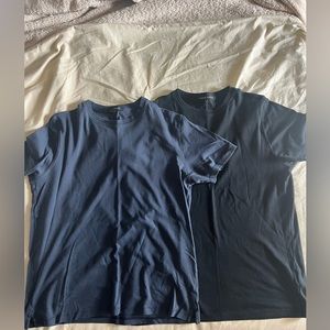 Robert Barakett pack of 2 t shirts